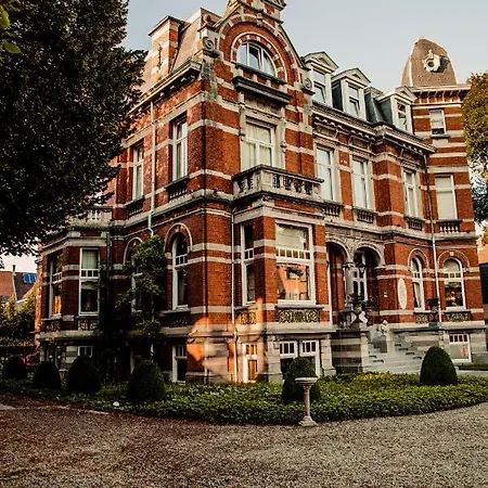 't Kasteel&'t Koetshuys