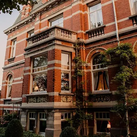 't Kasteel&'t Koetshuys Bed & Breakfast