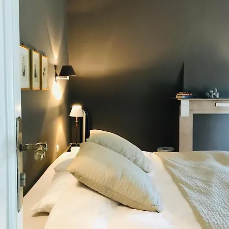't Kasteel&'t Koetshuys 2* Veurne